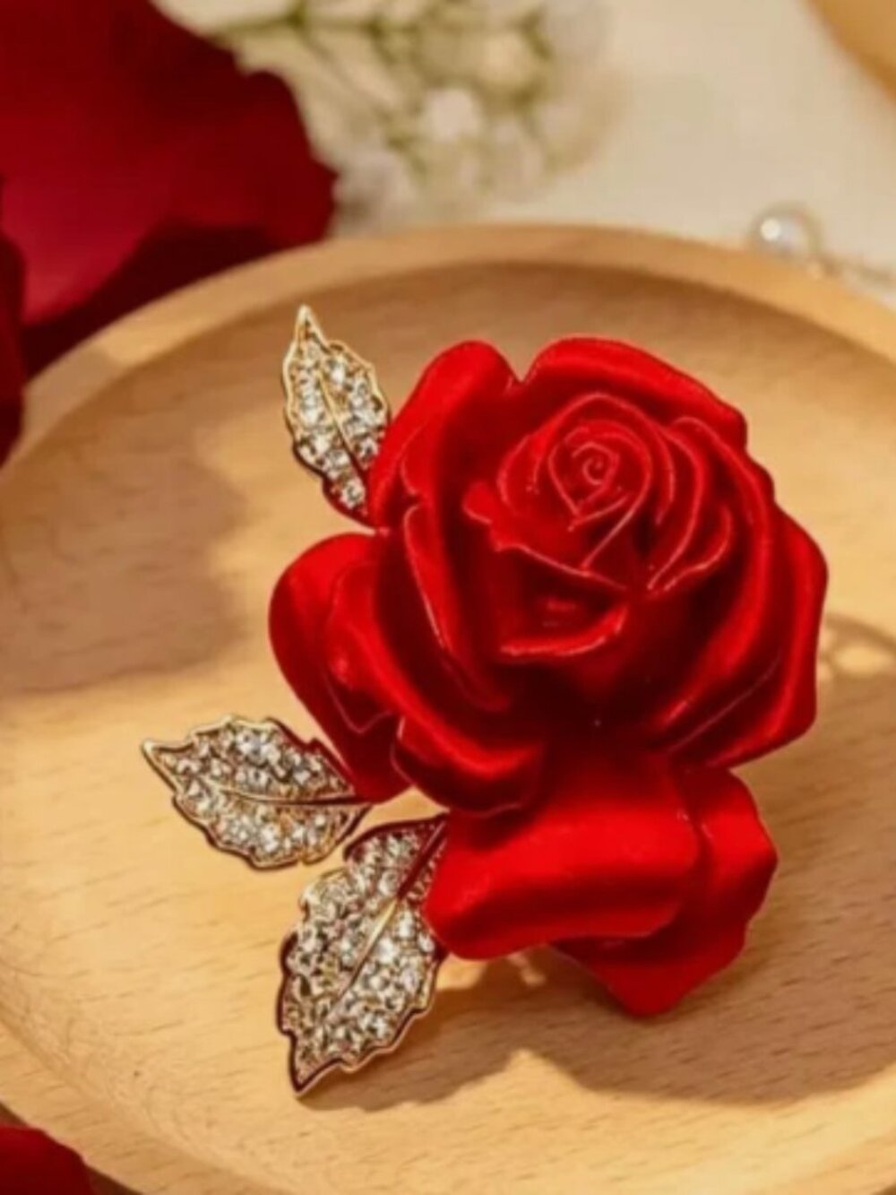 Elegant Rose Brooch Pin Scarf Clip Women's Floral Jewelry Gift Fashion